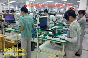 Xưởng sản xuất bàn thao tác Dĩ An uy tín, chuyên nghiệp Xưởng sản xuất bàn thao tác Dĩ An uy tín, chuyên nghiệp