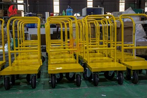 Xe đẩy hàng 4 bánh sơn tĩnh điện – Lựa chọn bền bỉ cho môi trường công nghiệp  URL gợi ý: